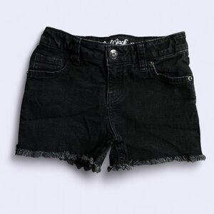 7/$20 black cat & jack distressed shorts